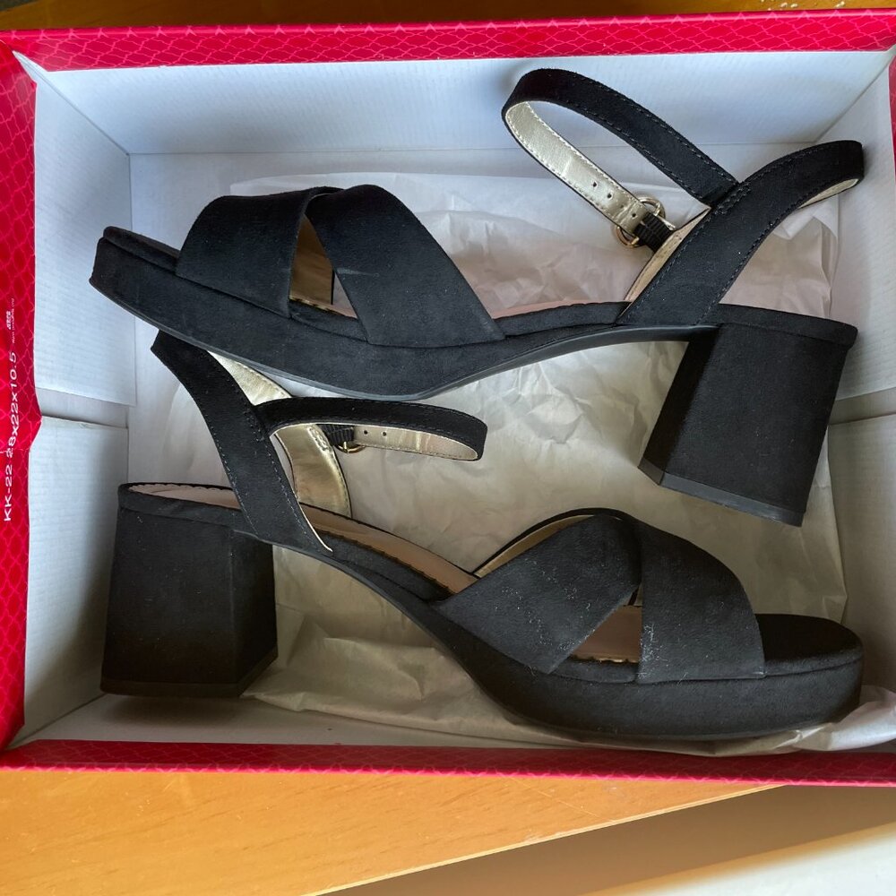 Kelly & Katie Liliena Sz 9 Black Microsuede Platform Sandal (Worn once) - Picture 16 of 16